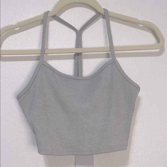 ALO Yoga Light Gray Ribbed Crop Top Size XS NWT - Picture 3 of 9